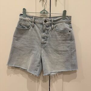 Frame Le Tour Denim Light Wash Jean Shorts 25